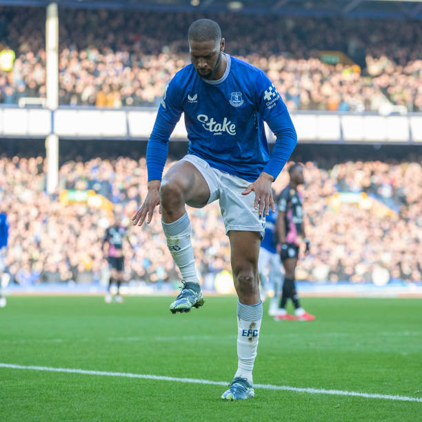 王艺迪让 王艺迪让