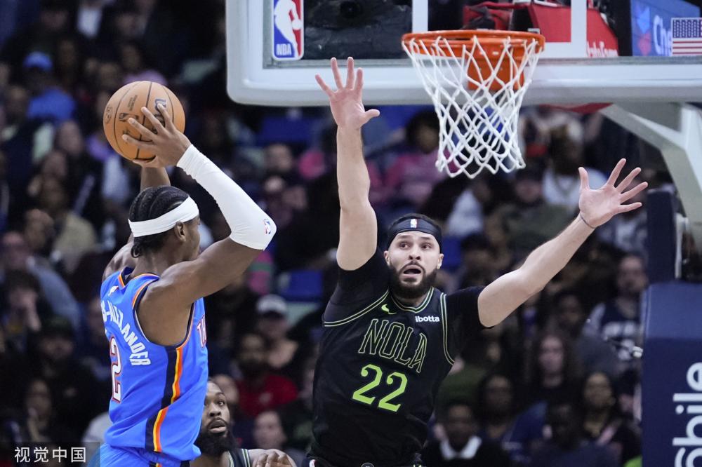 她以惊人的 她以惊人的