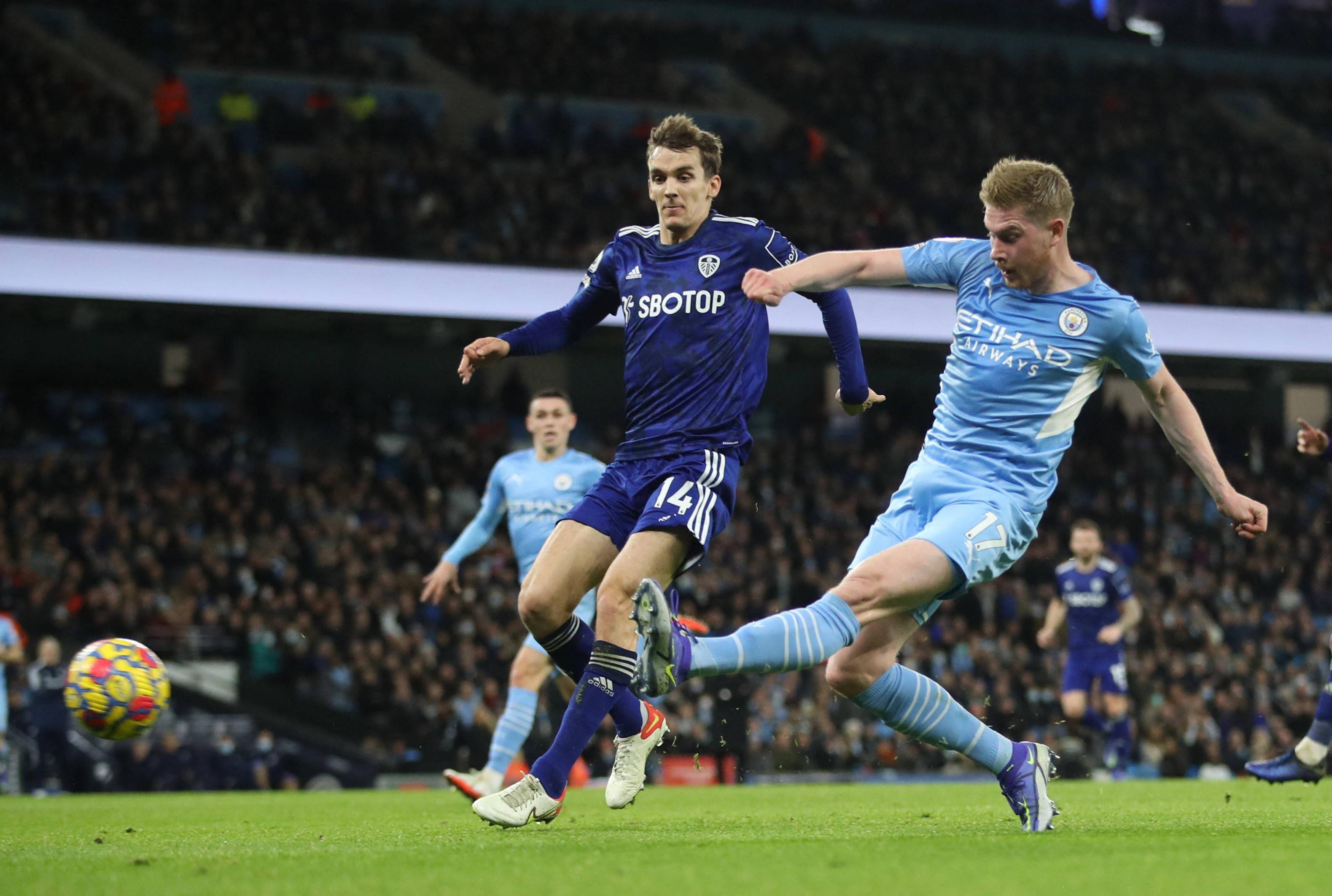 梅西通过他 梅西通过他